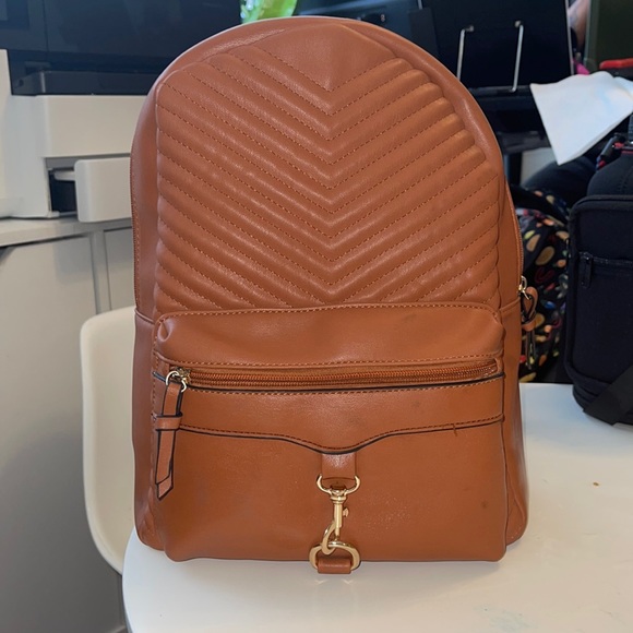 Backpack - Picture 7 of 8